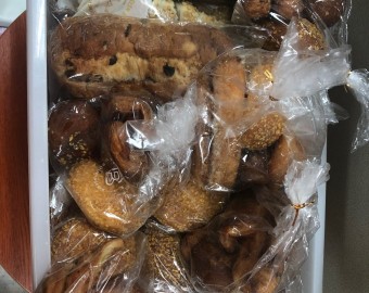 파리바게트 교대역점 빵 12묶음 후원