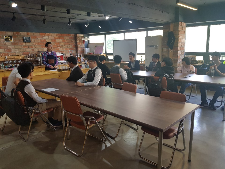 2019년 직무기술훈련 바리스타반 시작되었습니다.